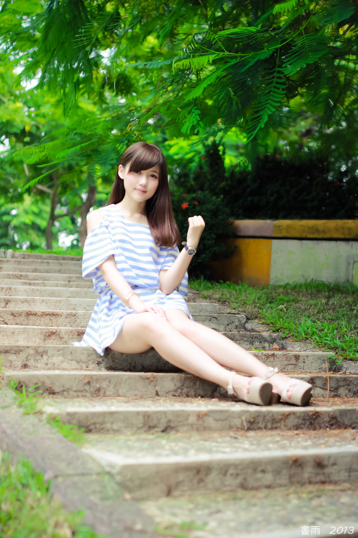 [Beautyleg番外篇]2013-09-14 敏敏国美馆外拍 1